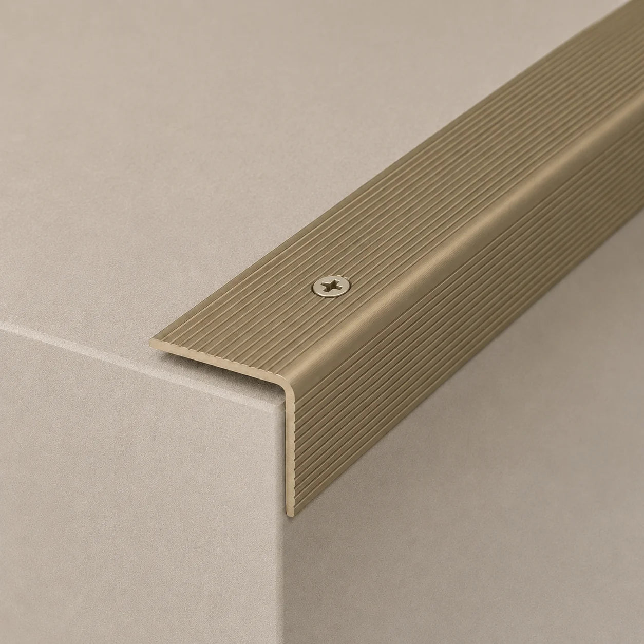 35 x 35mm Screw-Fix Aluminium Stair Nosing Available In Champagne Color