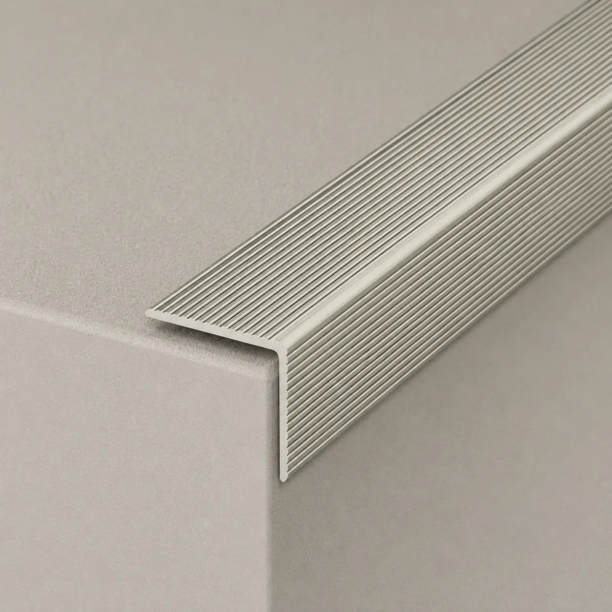 35 x 35mm Self-Adhesive Aluminium Stair Nosing inox color
